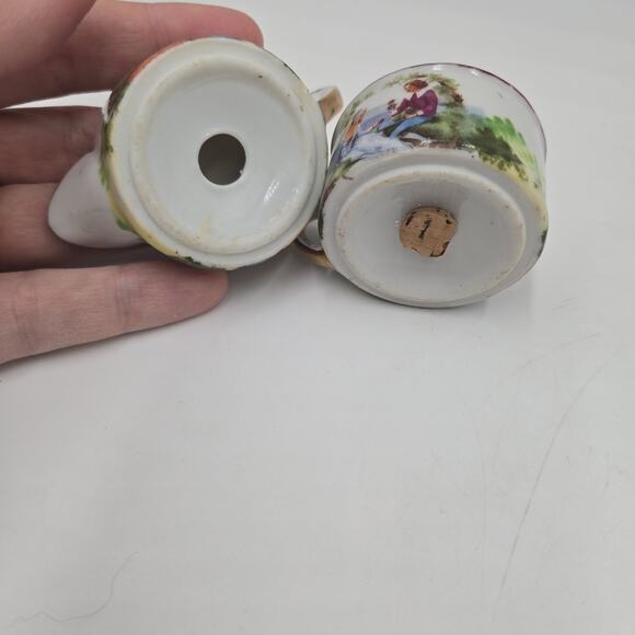 Vintage Victorian Style Stacked Salt and Pepper Shakers Courting Couple - Picture 3 of 6